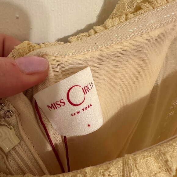 SOLD - Miss Circle Ersilia Maxi Dress - Picture 2 of 7